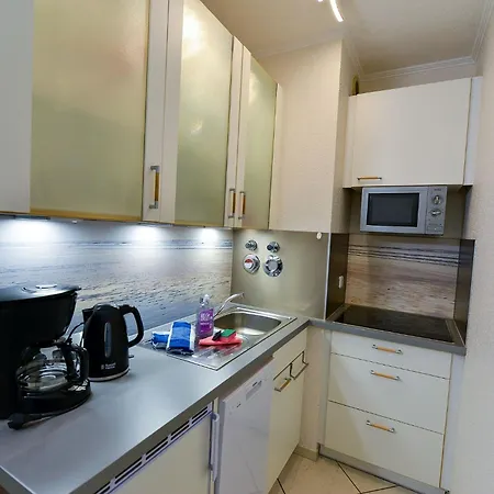 Strandhochhaus Sf09 아파트 쿡스하펜